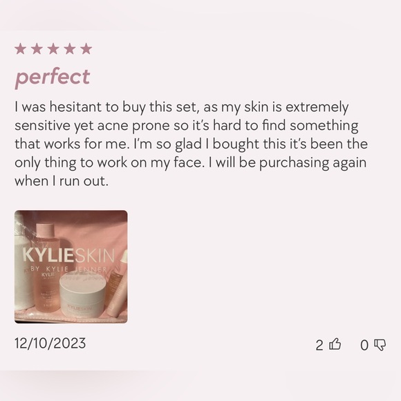 Kylie Skin Clarifying Cleansing Gel - Picture 8 of 9